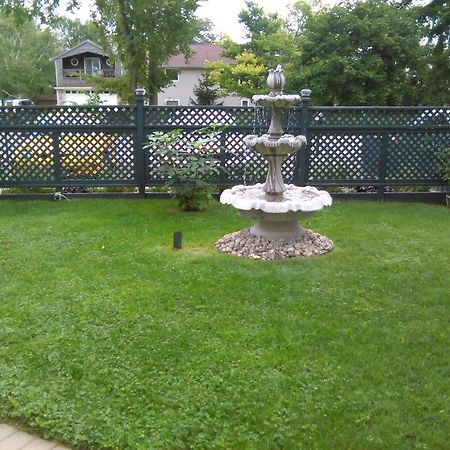 Point Pelee Lakeshore B&B 利明顿 外观 照片